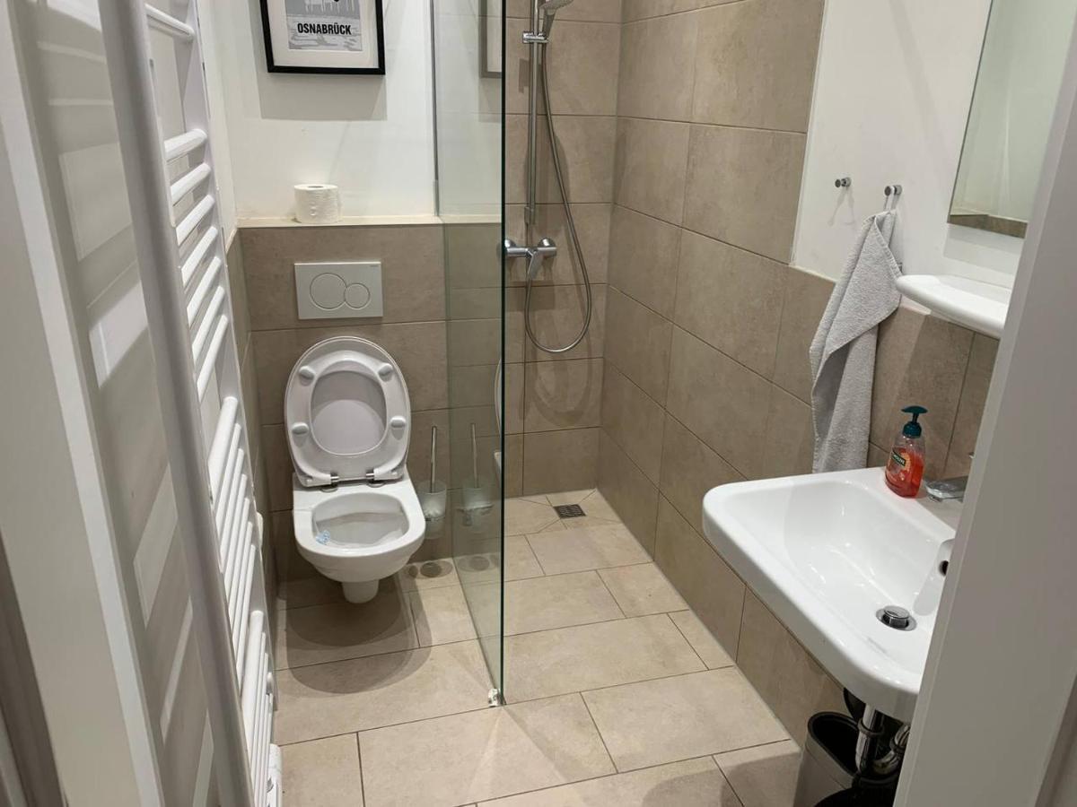 Grosse Gemuetliche Wohnung In オスナブリュック エクステリア 写真
